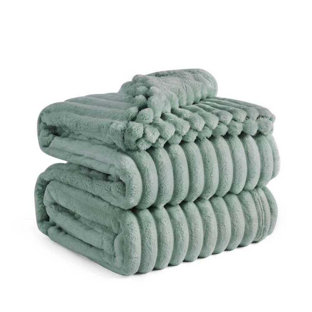 Bedsure Twin/Twin XL Plush Blanket Green